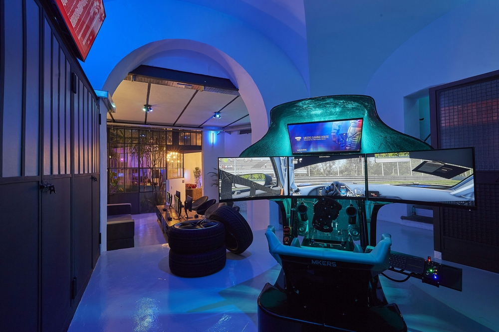 svelata mkers Svelata la Mkers Gaming House powered by Mercedes-Benz